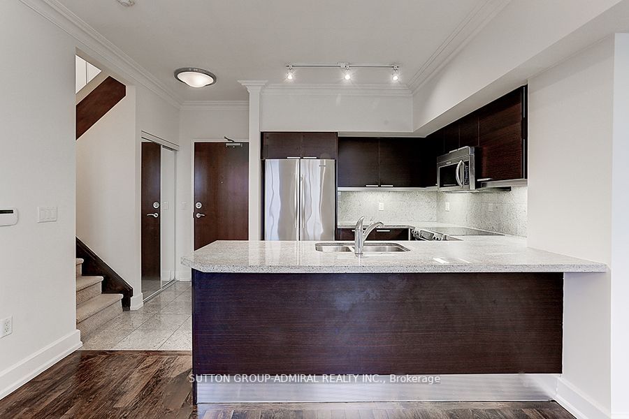 650 Sheppard Ave, #Ph06