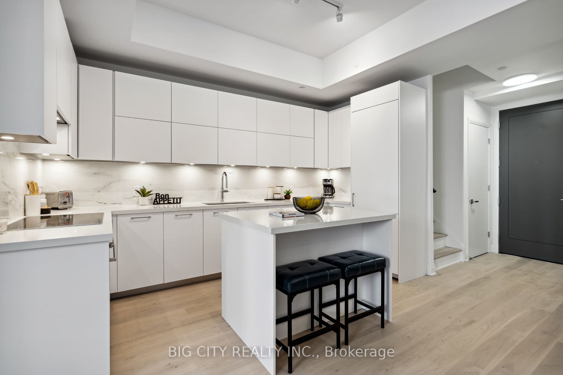 33 Frederick Todd Way, #TH01
