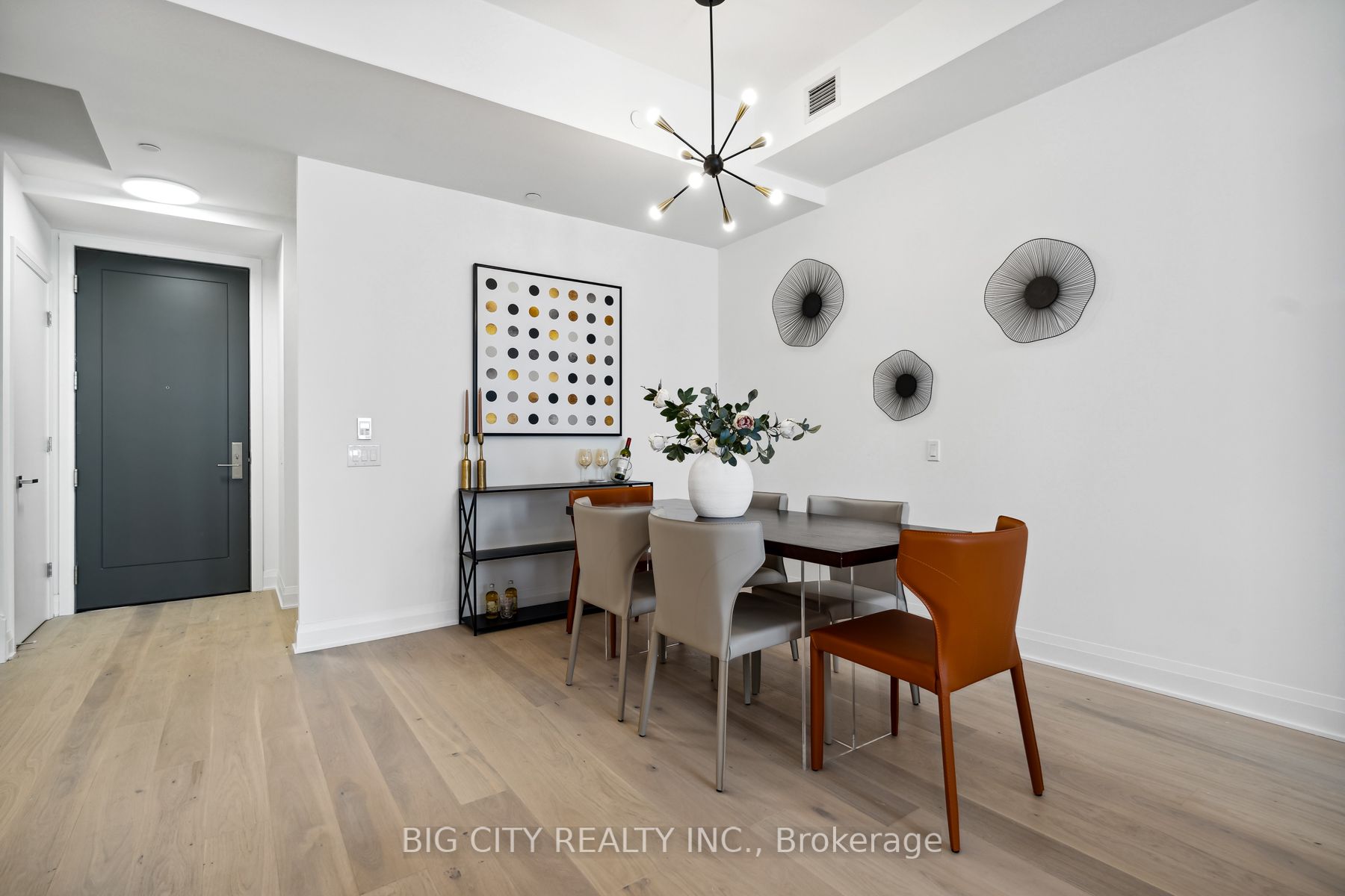 33 Frederick Todd Way, #TH01