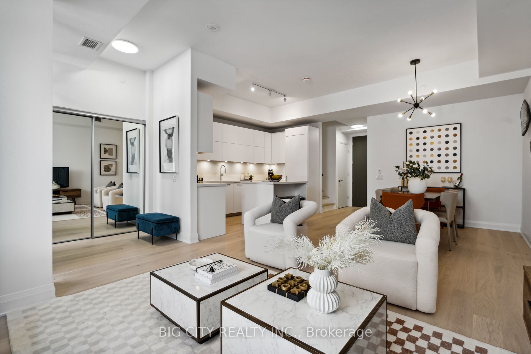 33 Frederick Todd Way, #TH01