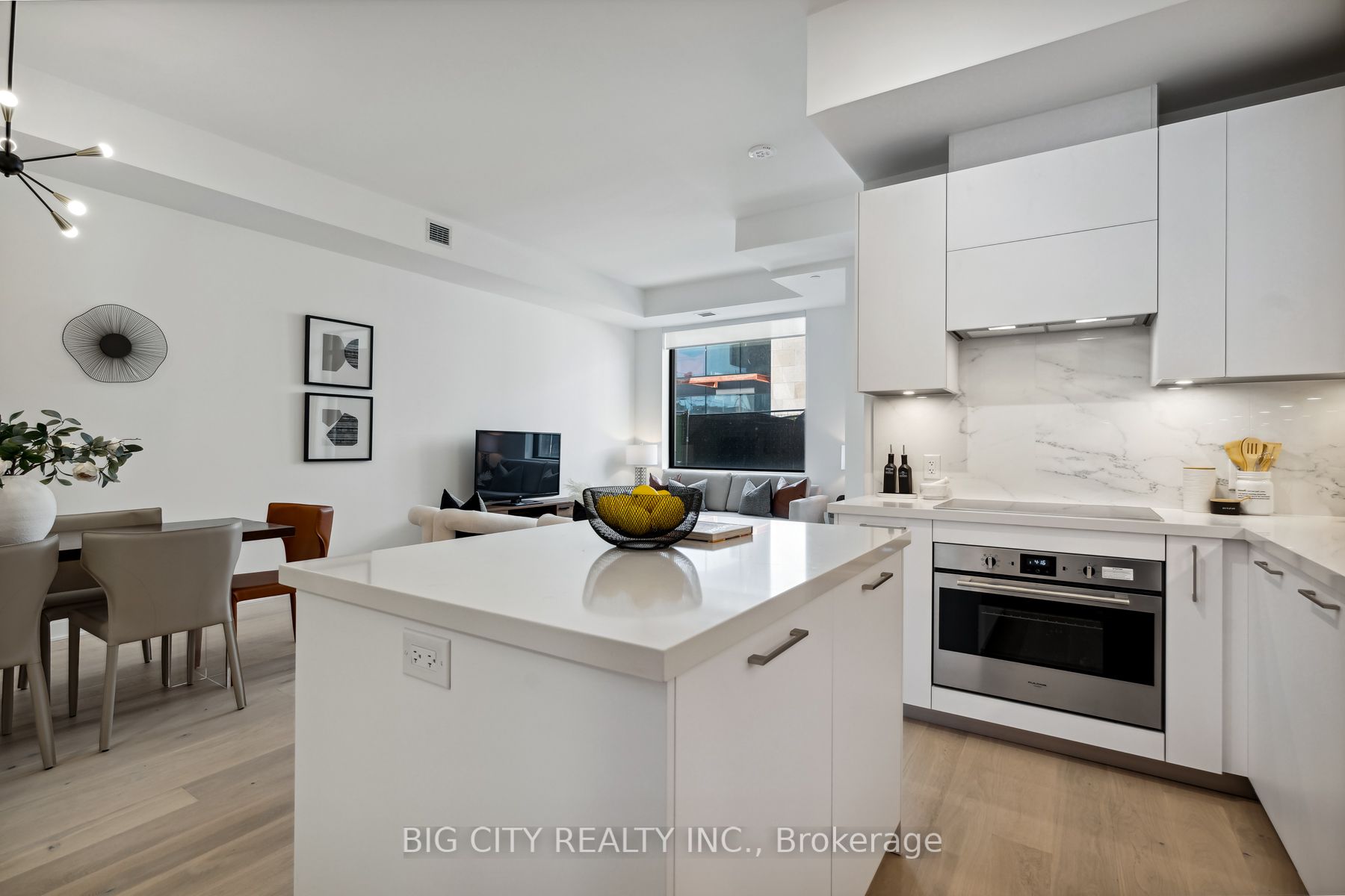 33 Frederick Todd Way, #TH01