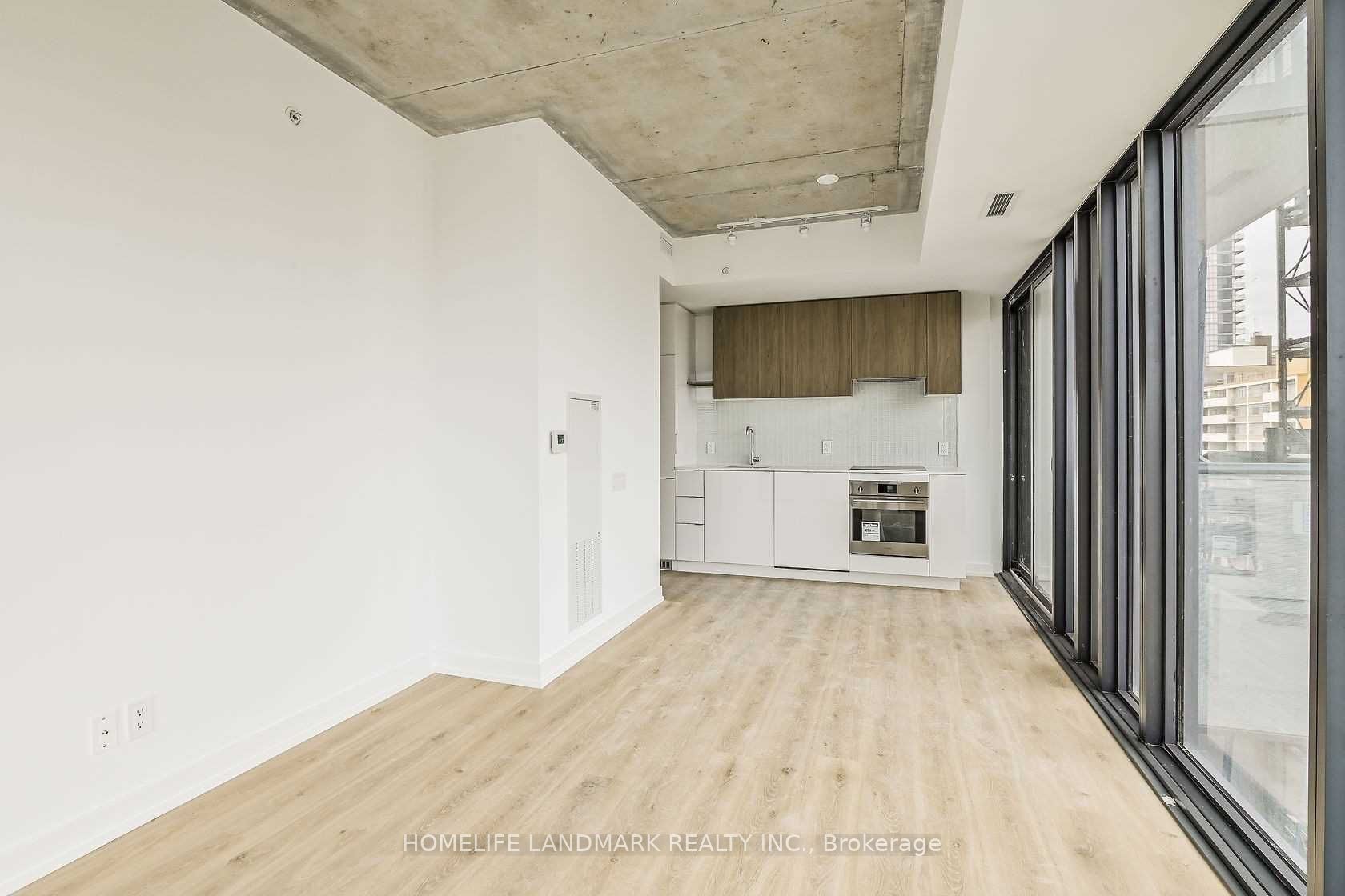 161 Roehampton Ave, #1005