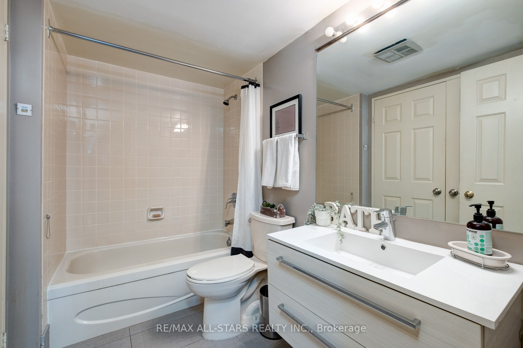 131 Beecroft Road, #804