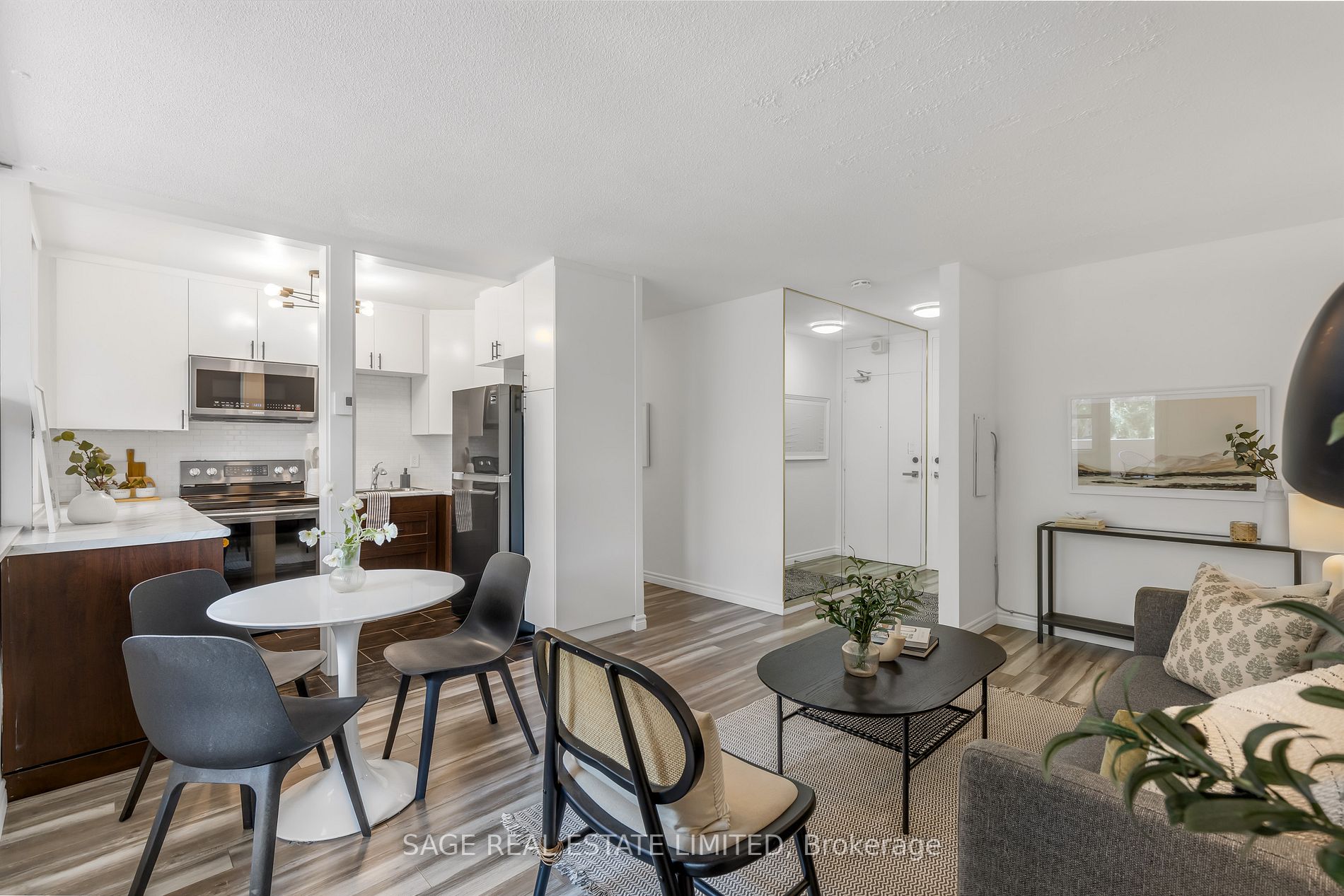 40 Homewood Ave, #307