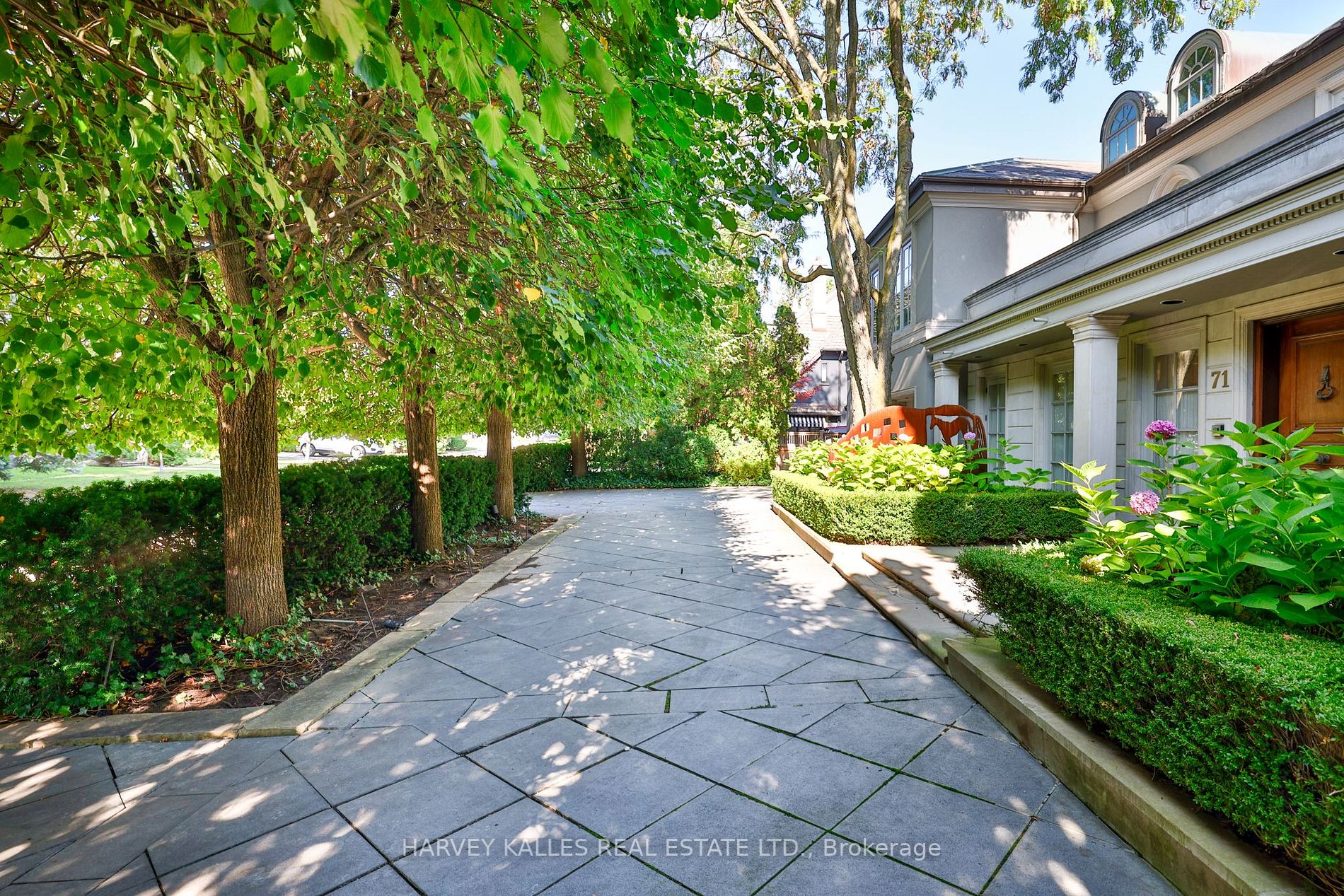 71 Hillholm Rd