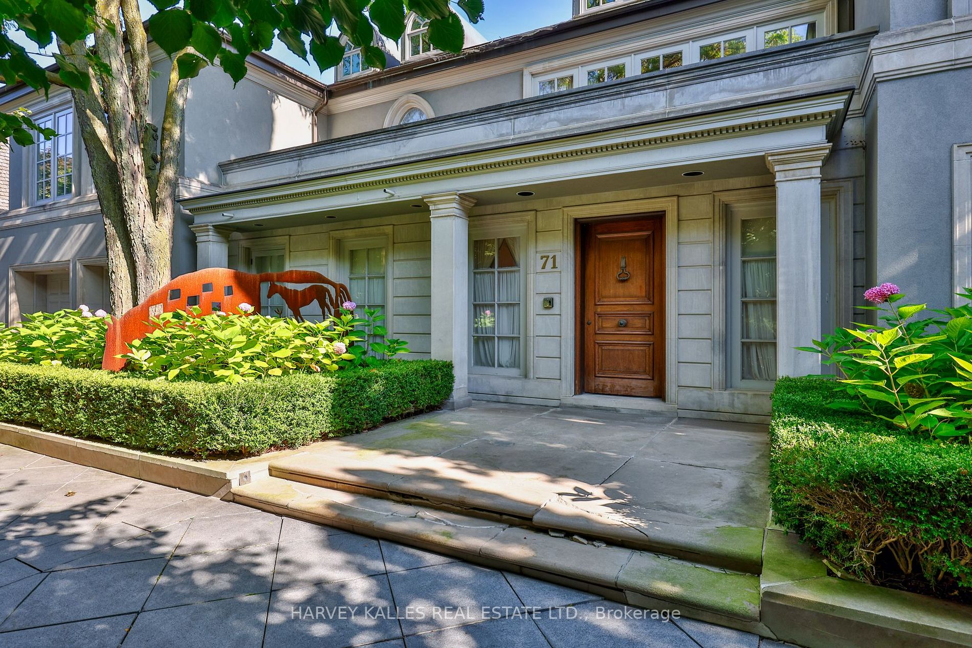 71 Hillholm Rd