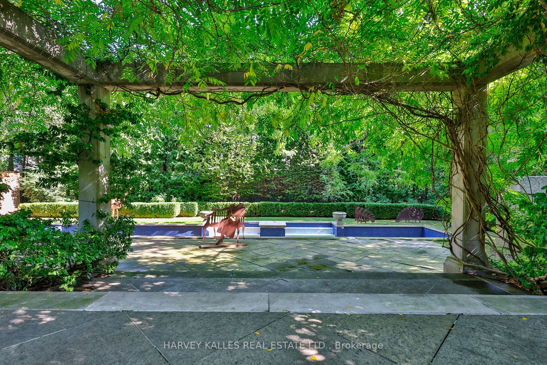 71 Hillholm Rd