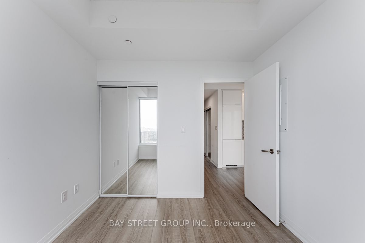 75 Canterbury Pl, #2516