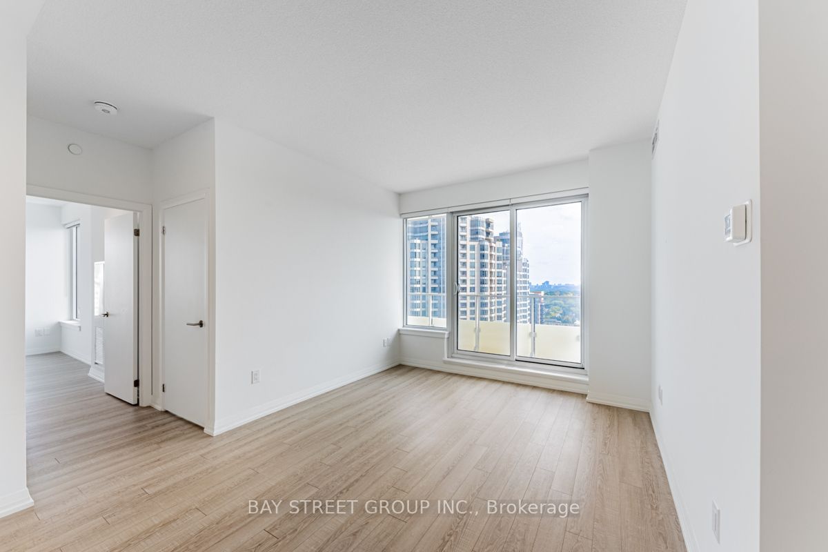 75 Canterbury Pl, #2516