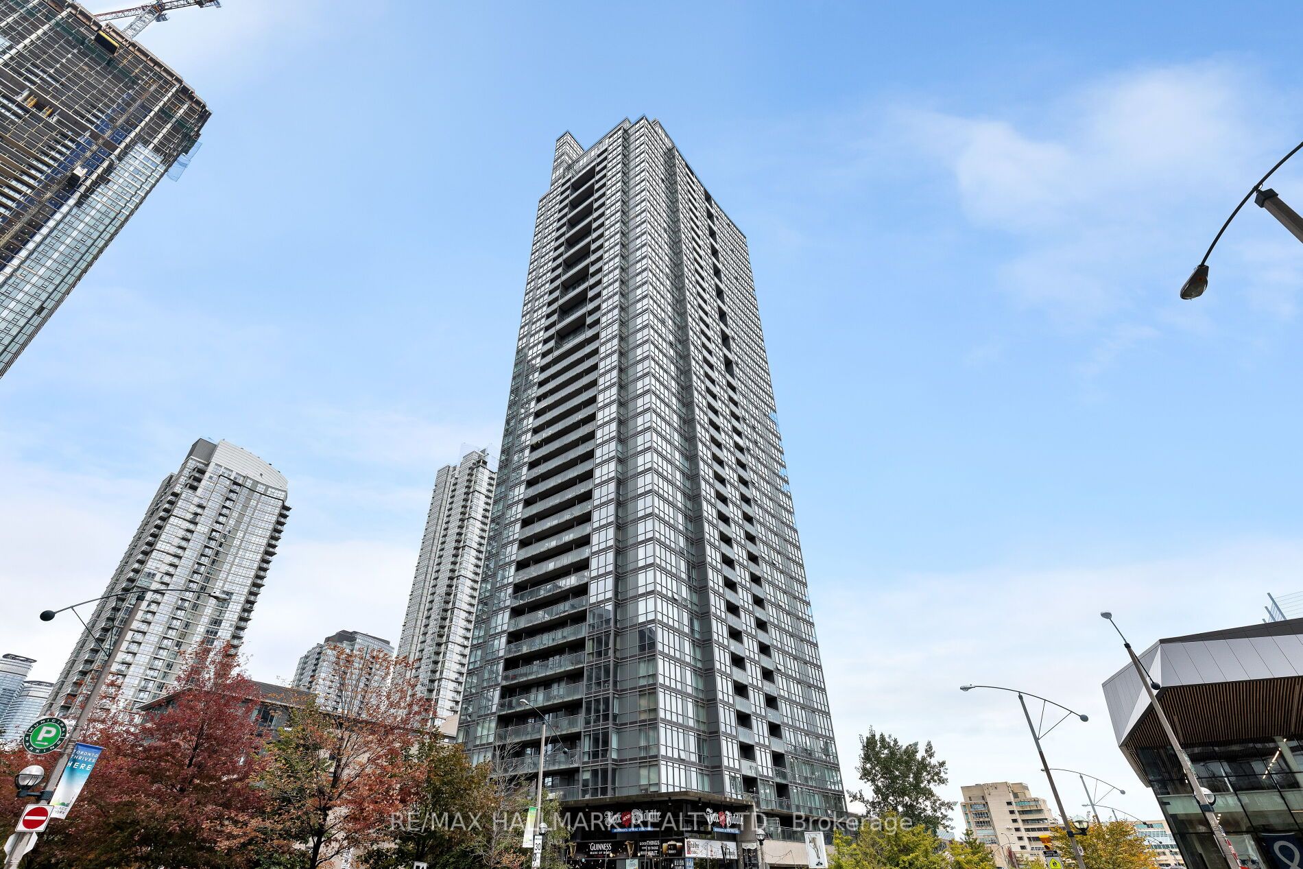15 Fort York Blvd, #1512