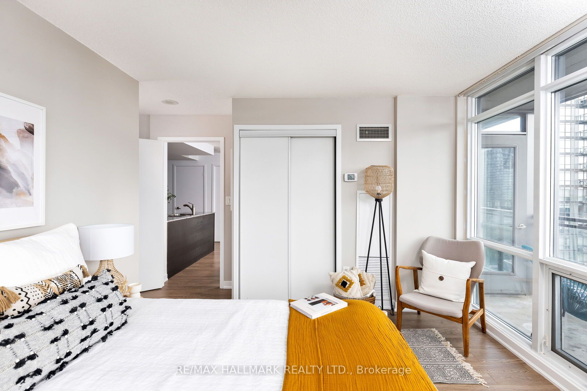 15 Fort York Blvd, #1512