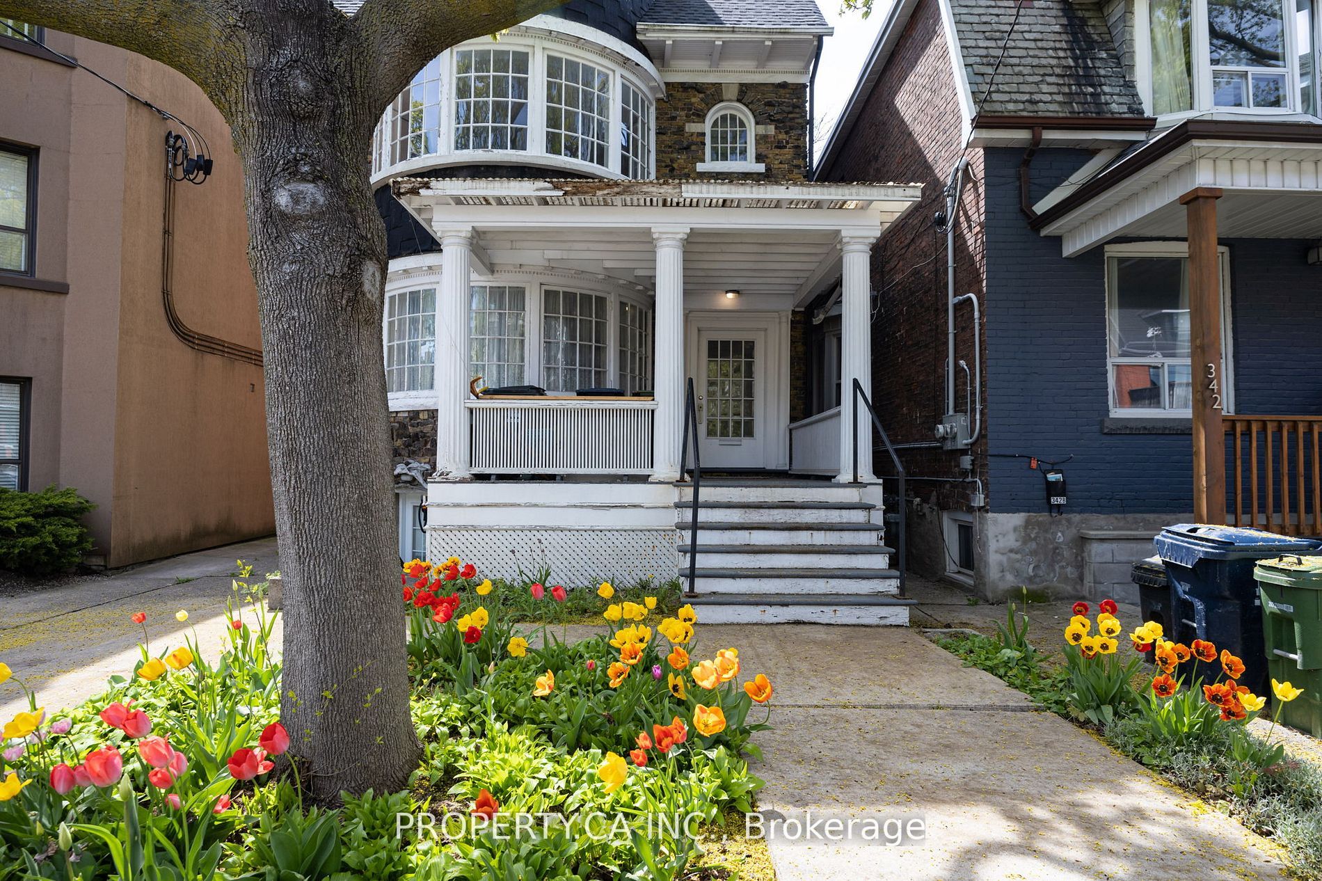 340 Clinton St