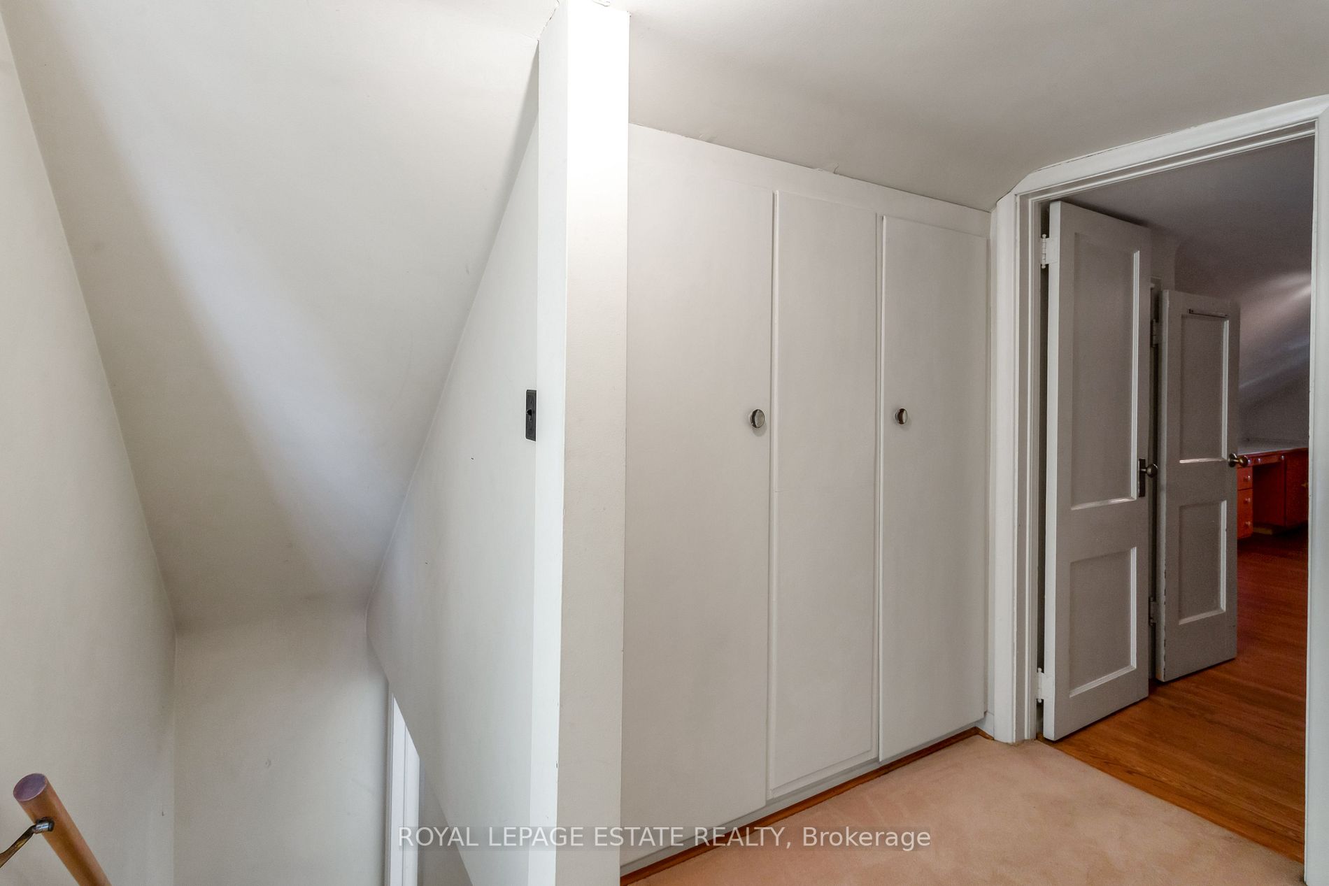 1030 Lillian St