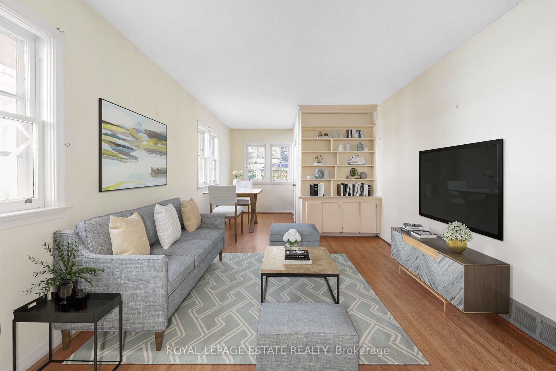 1030 Lillian St
