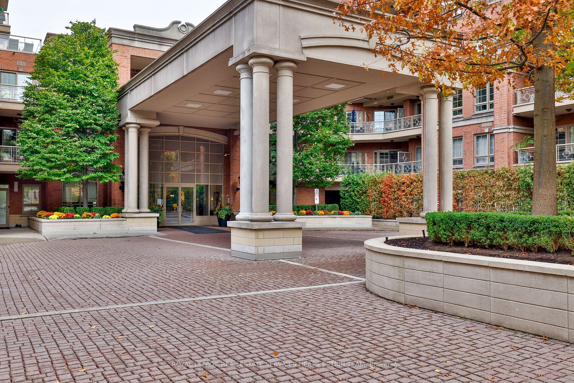 21 Burkebrook Pl, #316