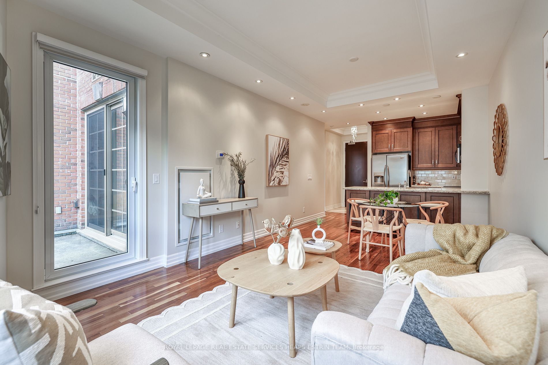 21 Burkebrook Pl, #316
