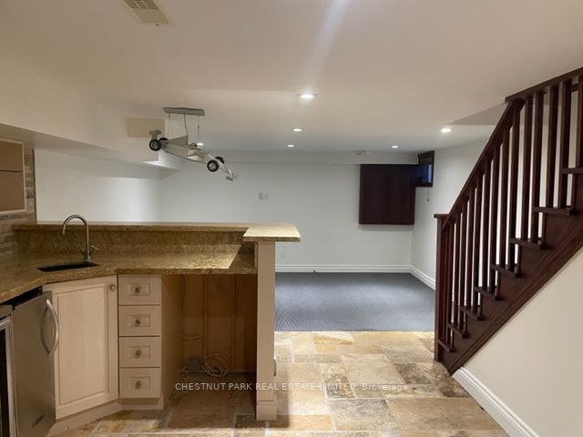 35 Edith Dr