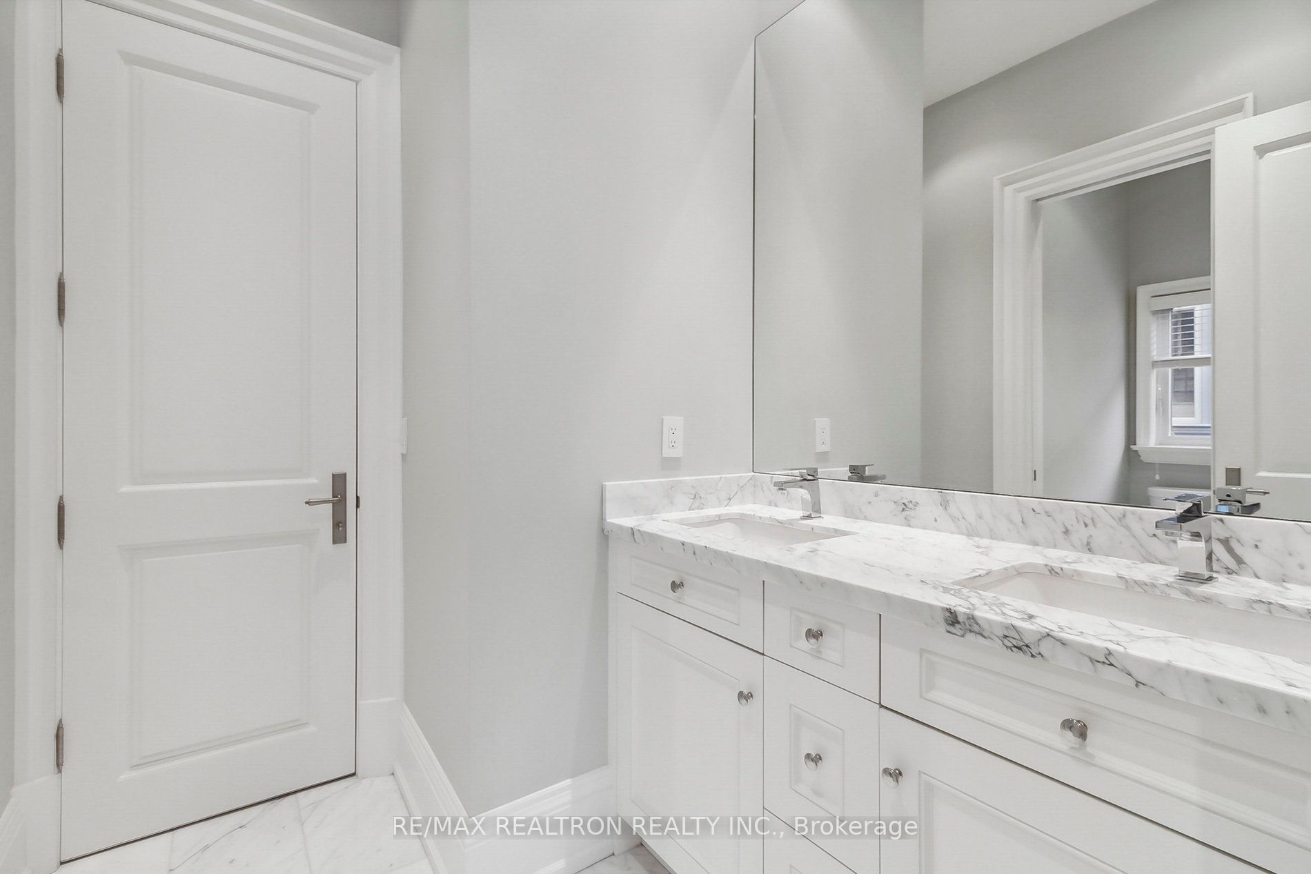592 Deloraine Ave