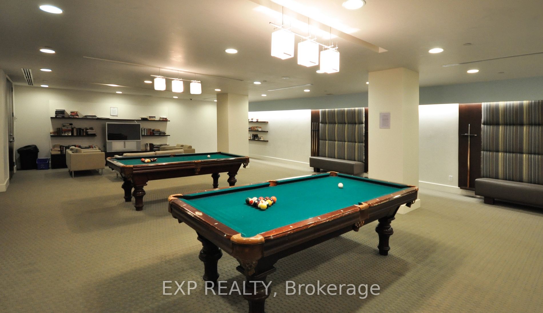 8 York St, #2704