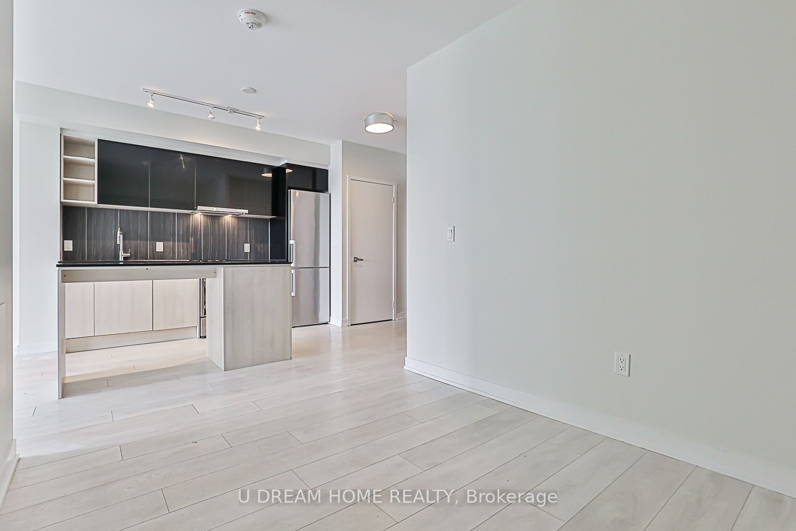 31 Tippett Rd, #636