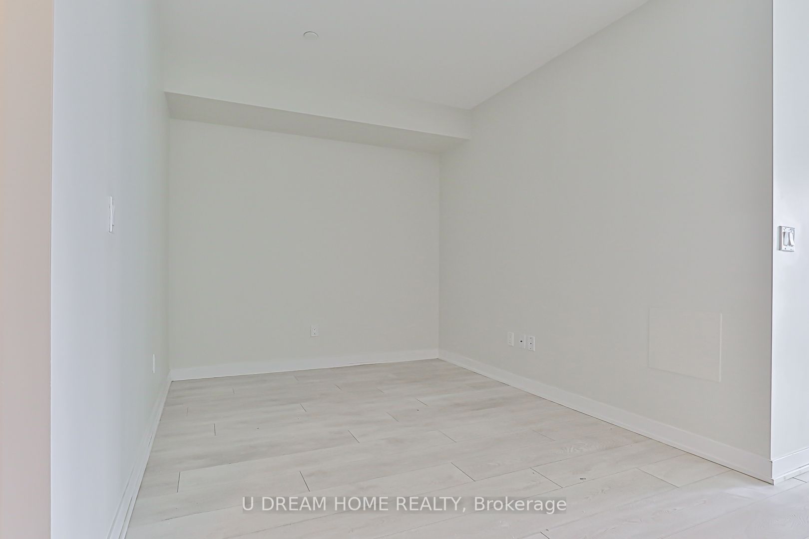 31 Tippett Rd, #636