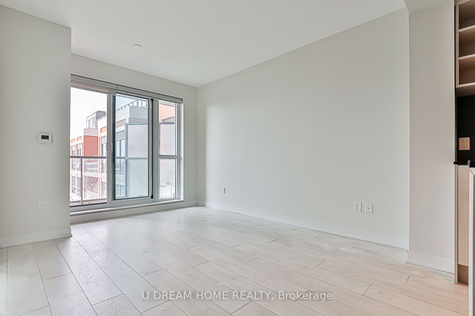 31 Tippett Rd, #636