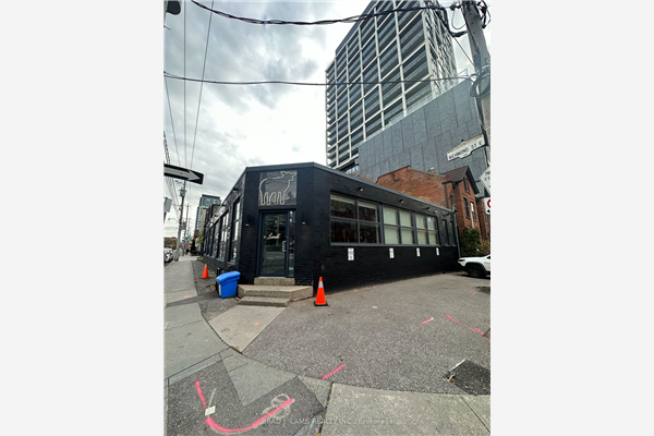 75 Ontario St, Toronto