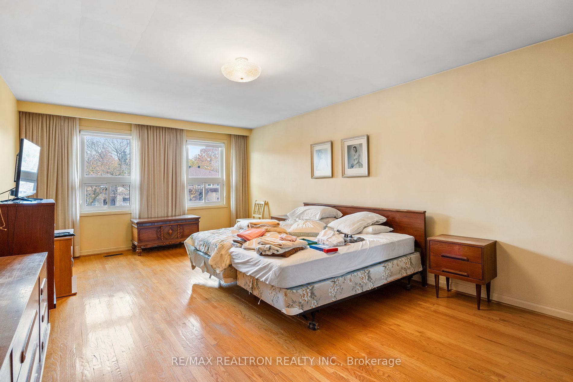 125 Charlton Blvd