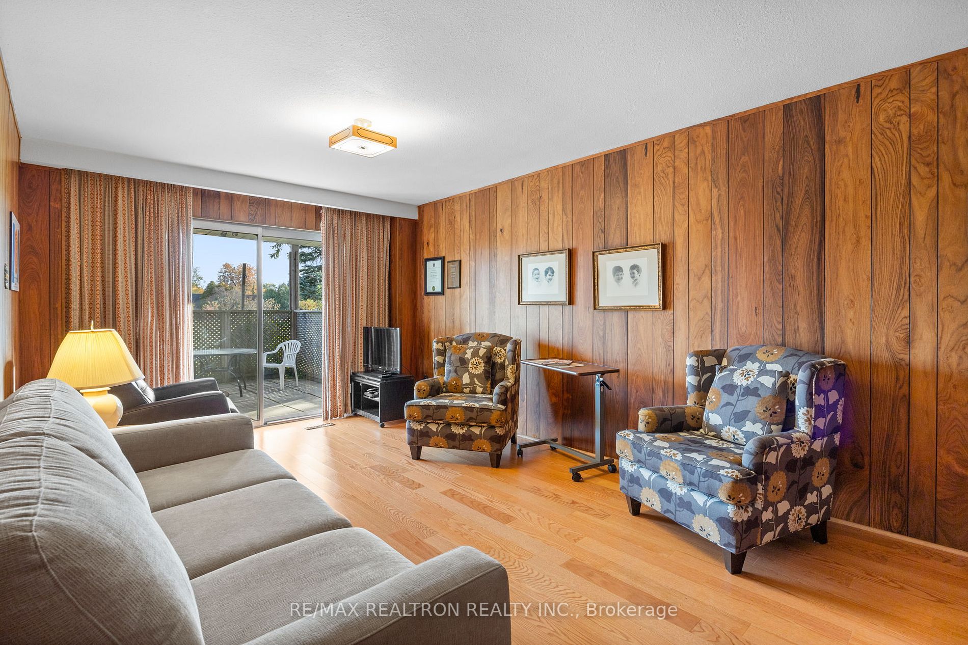 125 Charlton Blvd