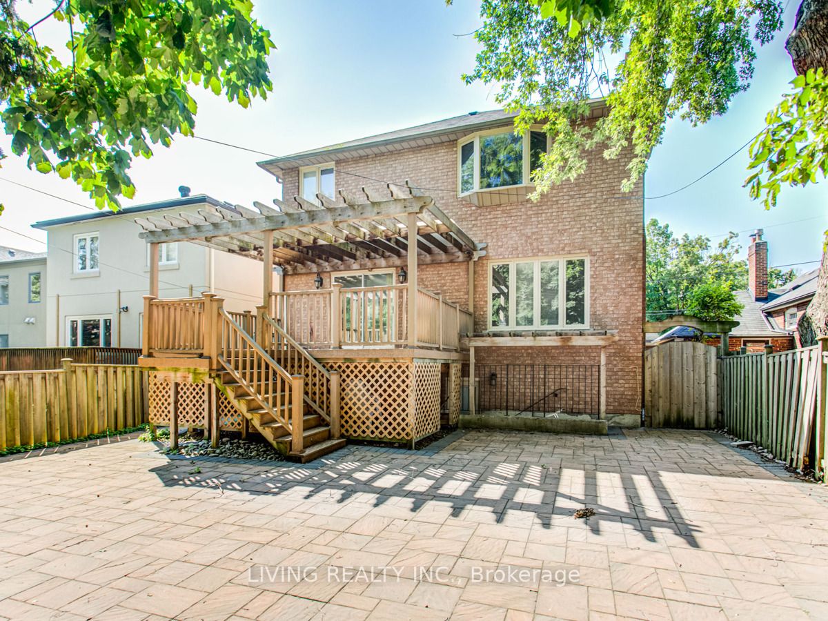 516 Glengarry Ave