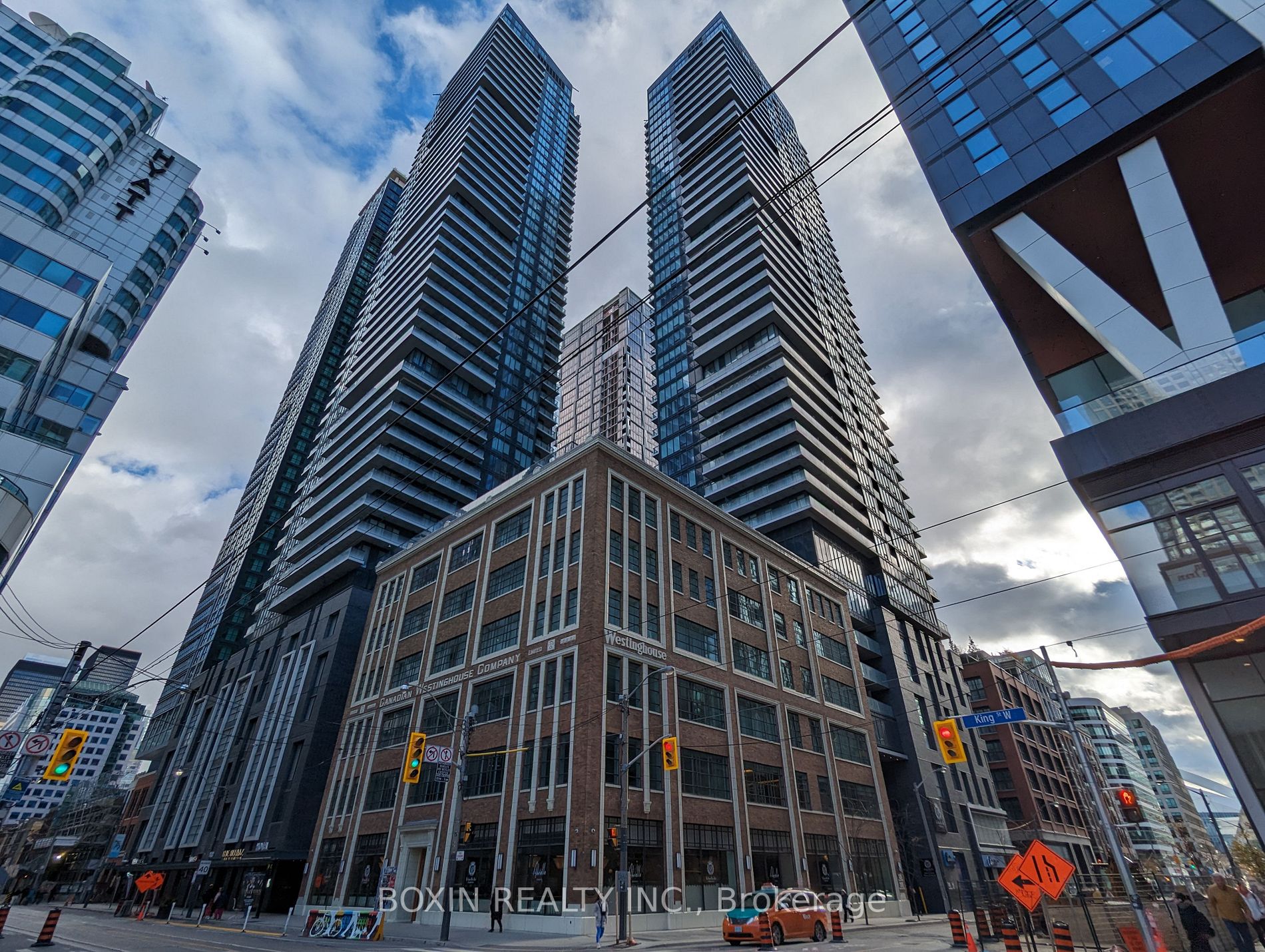 125 Blue Jays Way, #3801