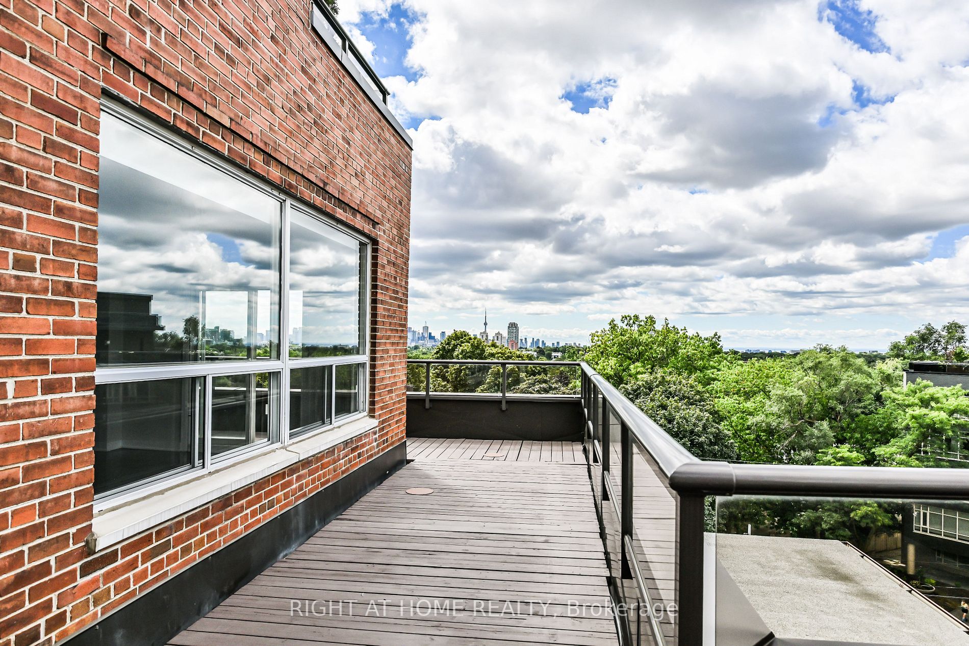 780 Eglinton Ave W, #606