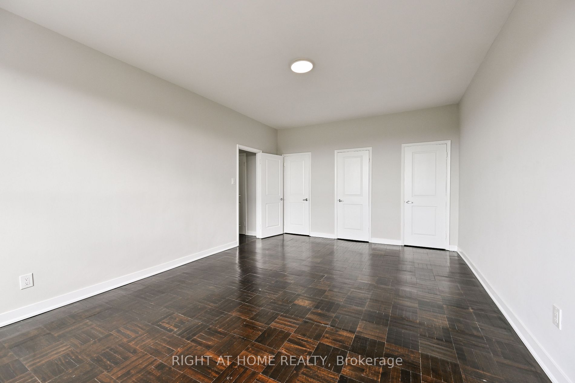 780 Eglinton Ave W, #606