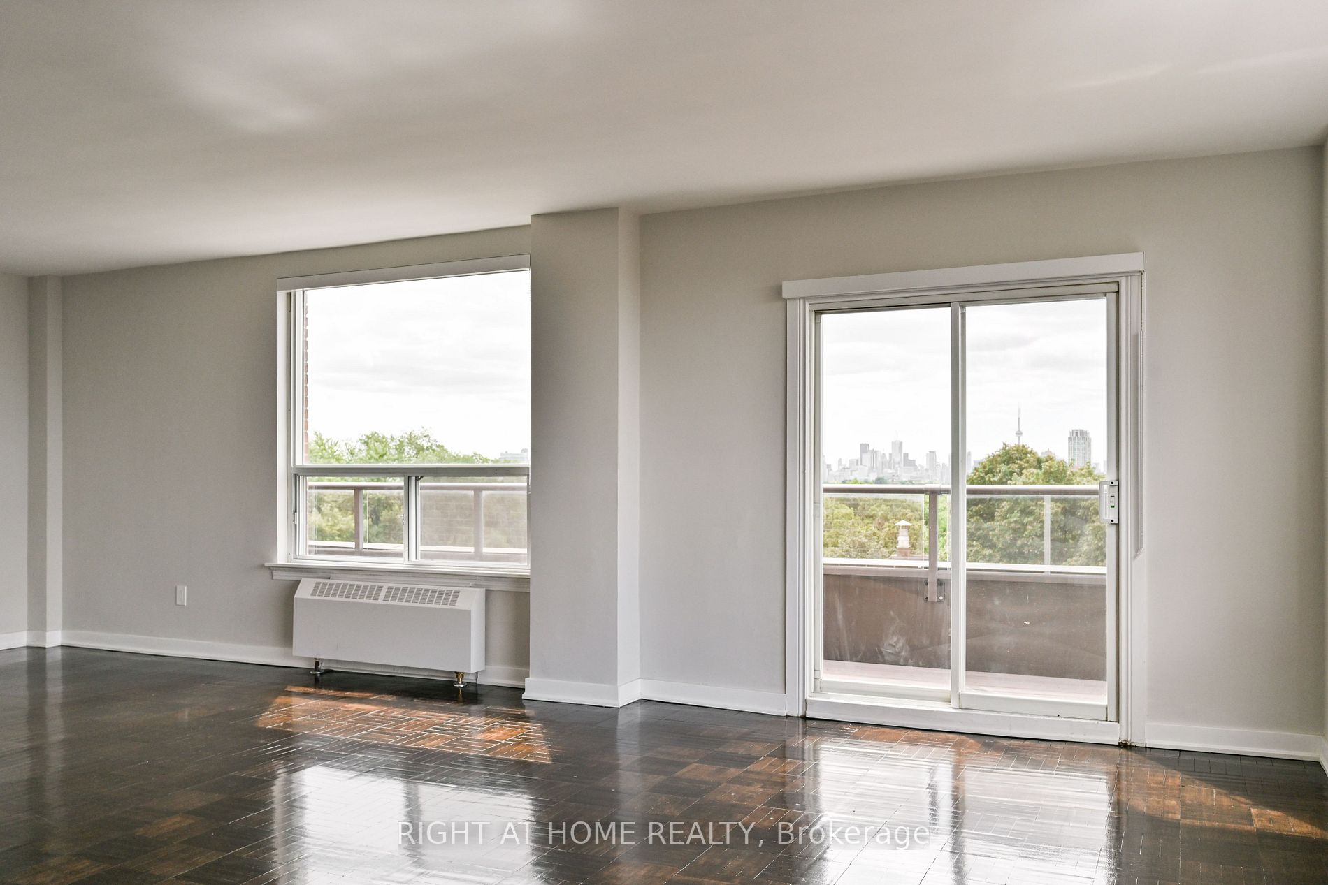780 Eglinton Ave W, #606