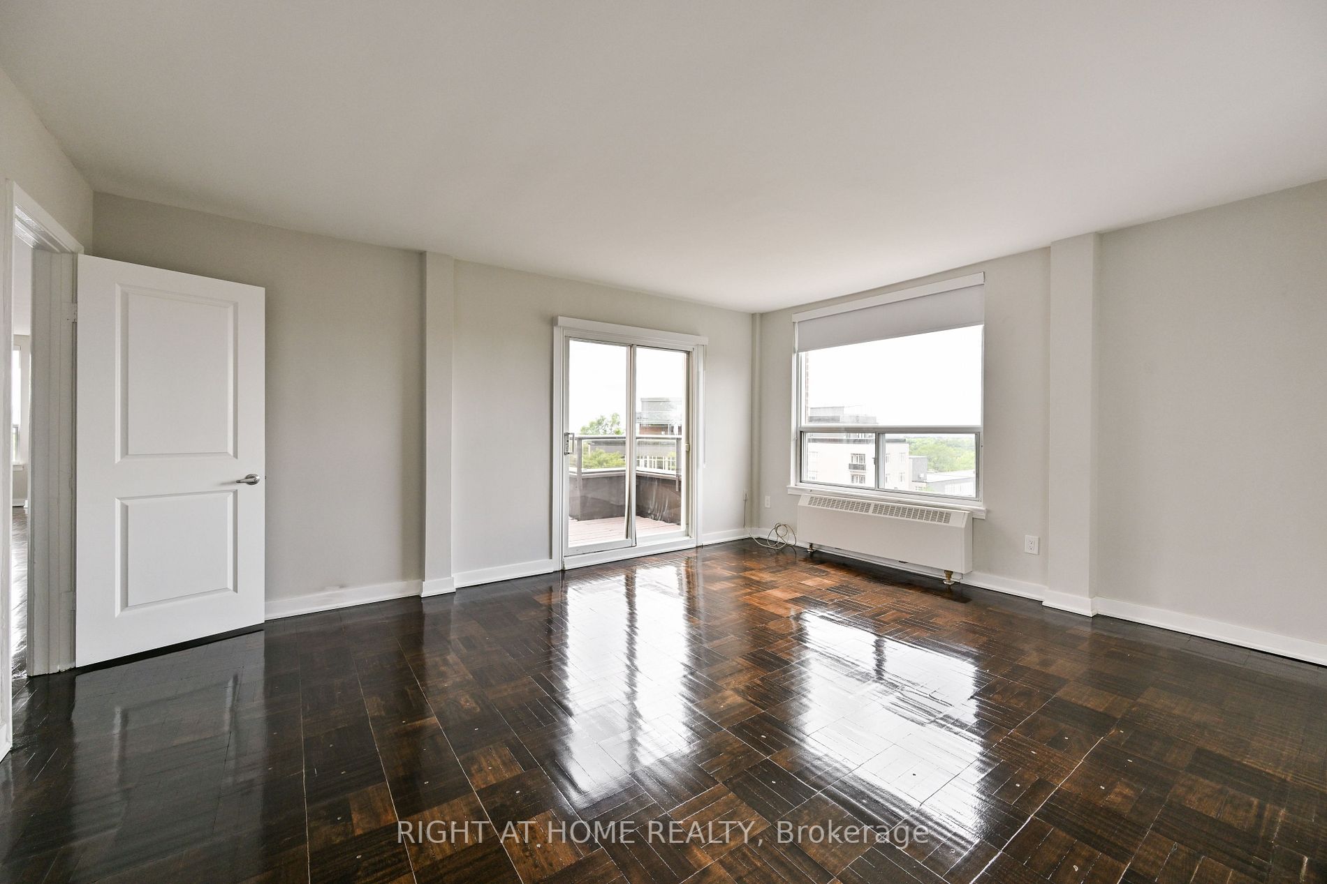 780 Eglinton Ave W, #606
