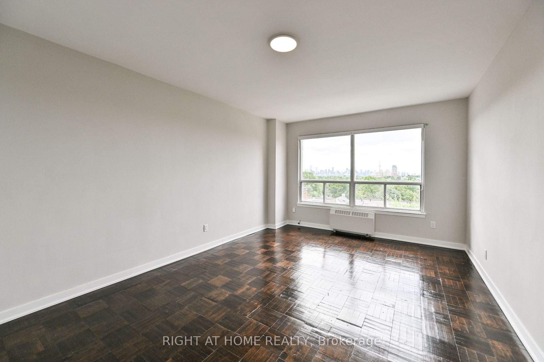 780 Eglinton Ave W, #606