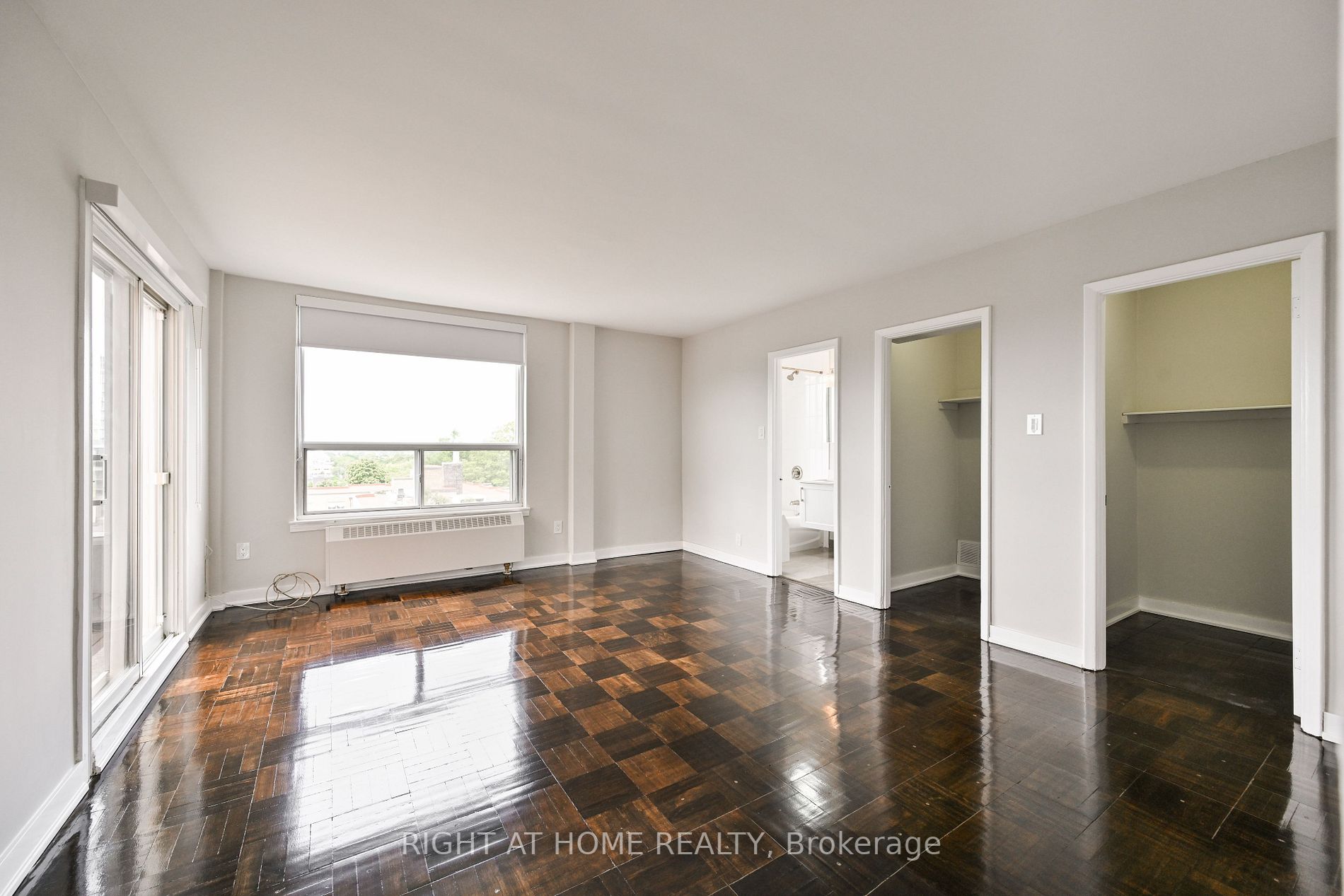 780 Eglinton Ave W, #606