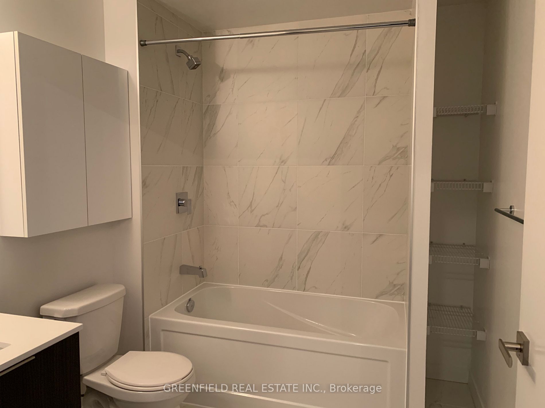 31 Tippett Rd, #1407