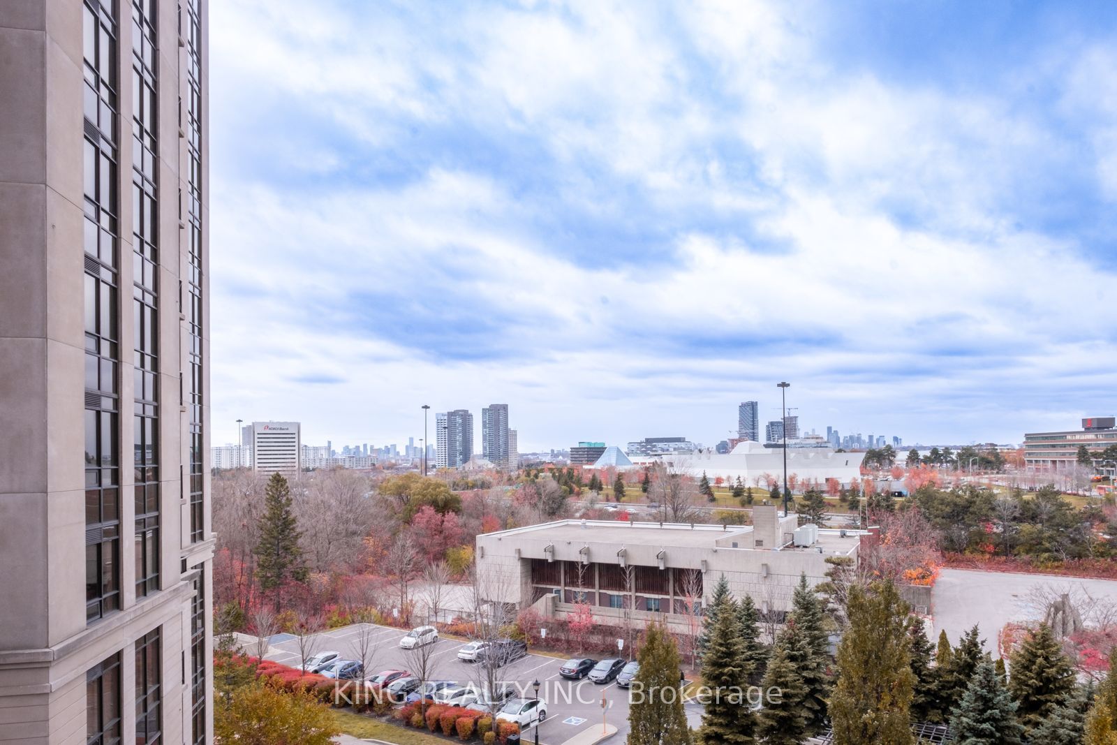 133 Wynford Dr, #603