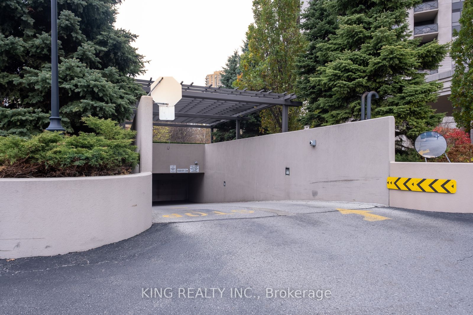 133 Wynford Dr, #603