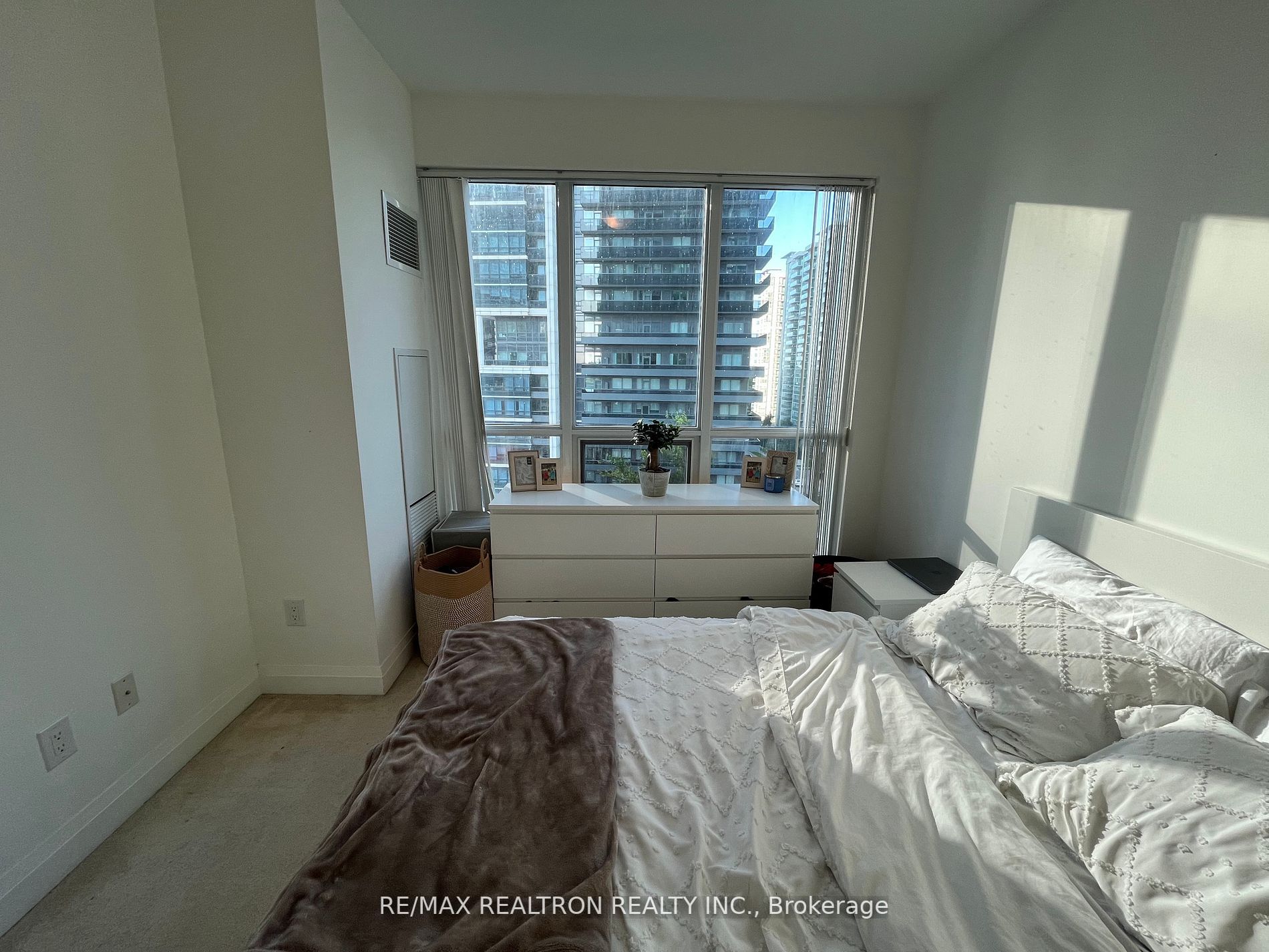 9 Bogert Ave, #609