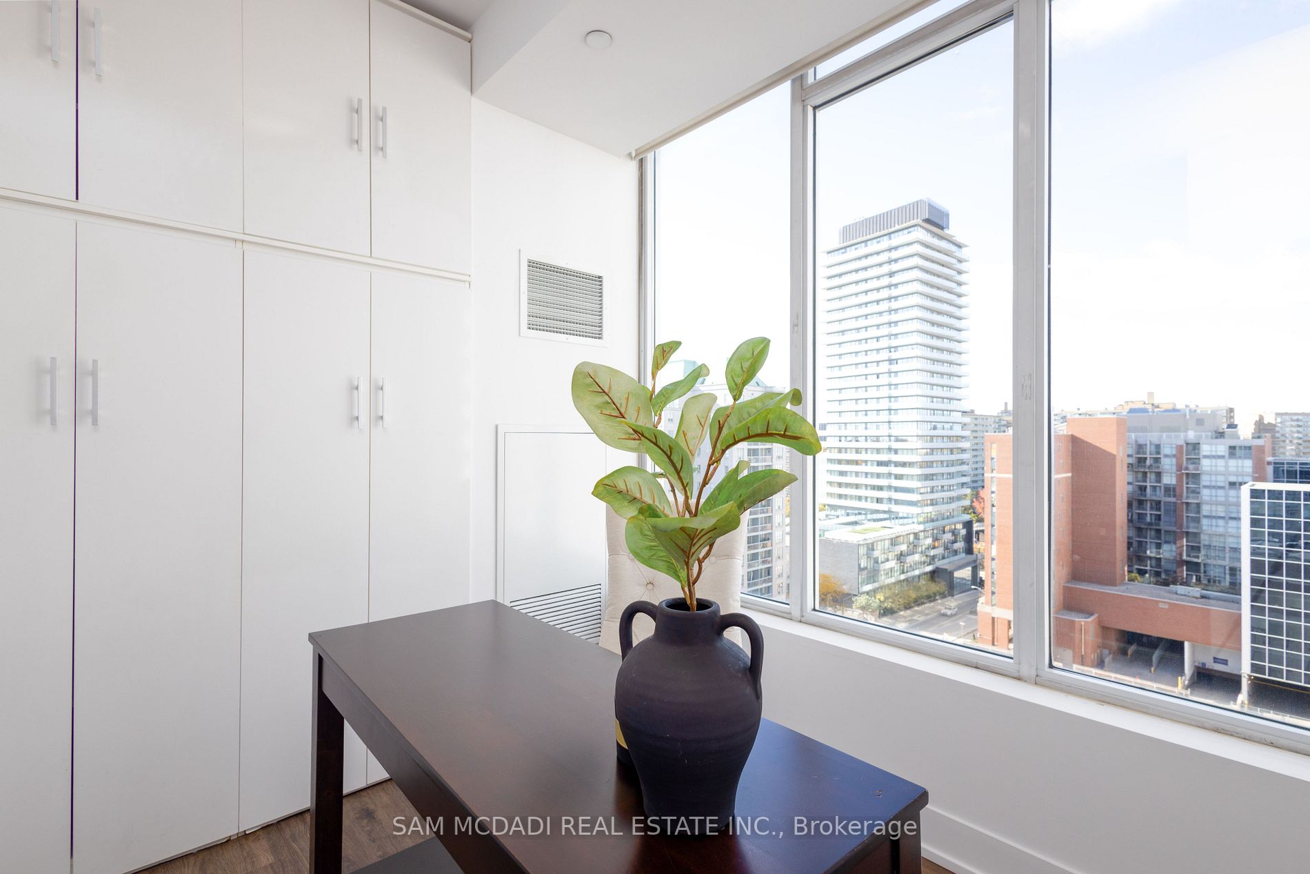 68 Merton St, #1107
