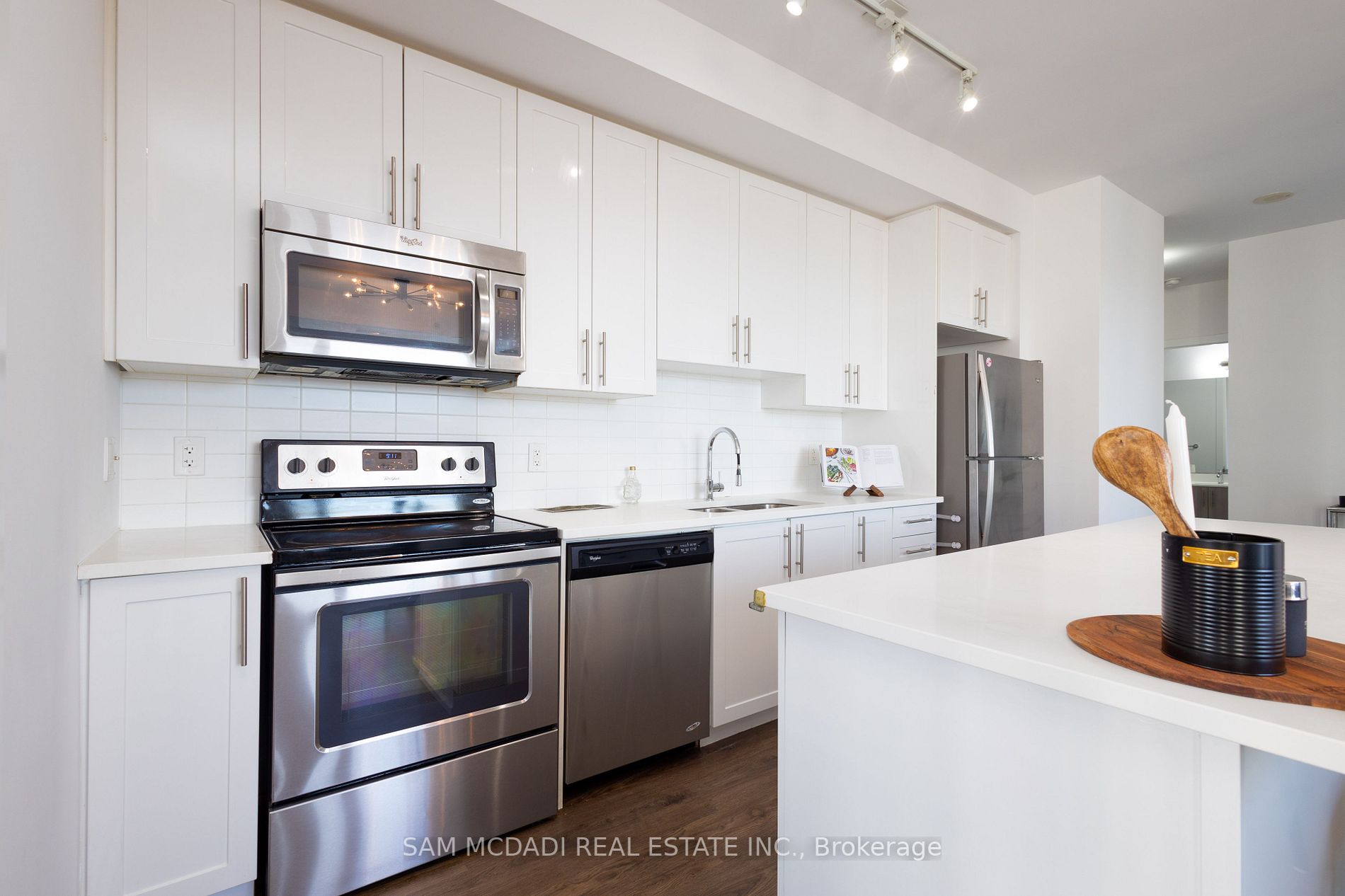68 Merton St, #1107