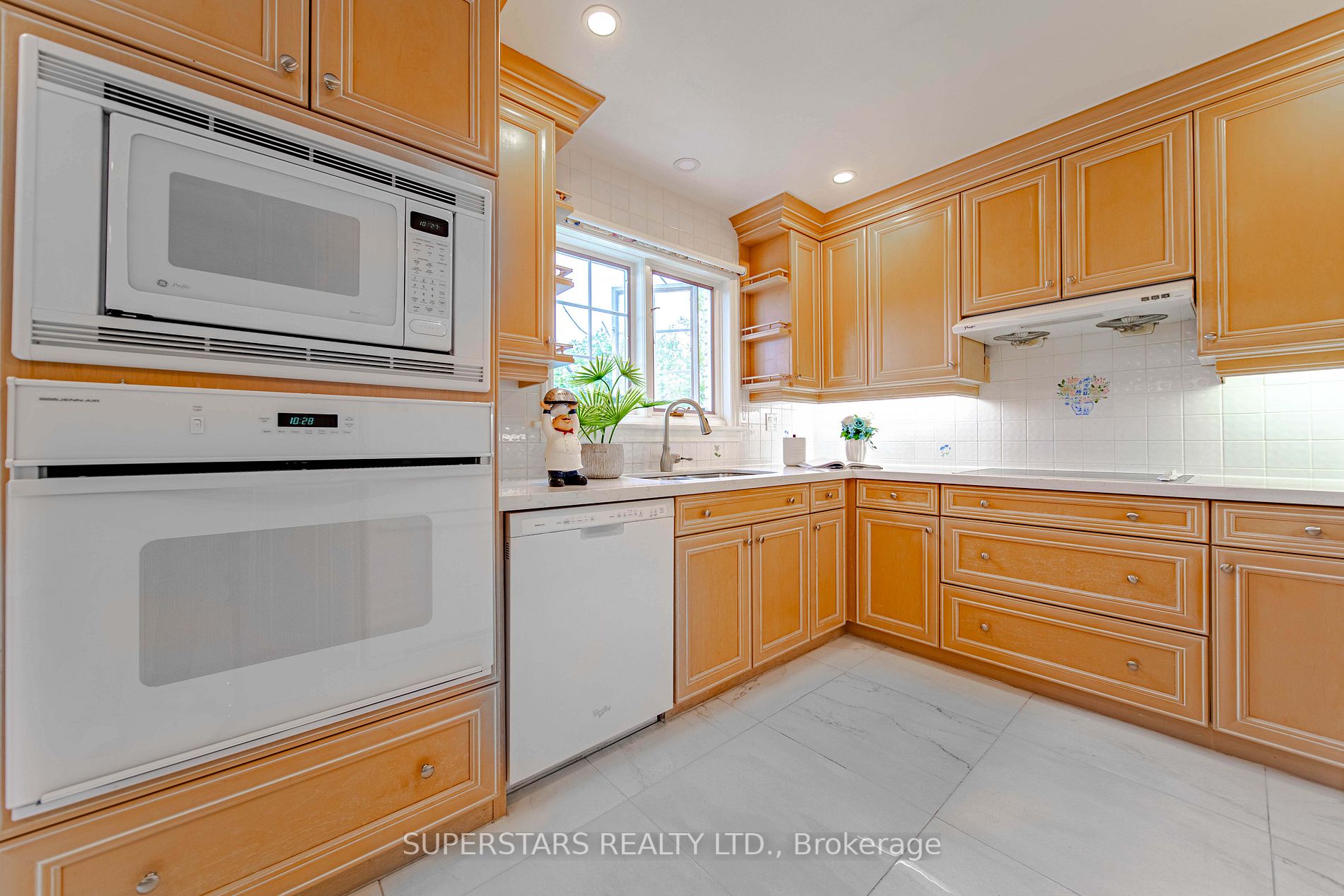 36 Butterfield Dr
