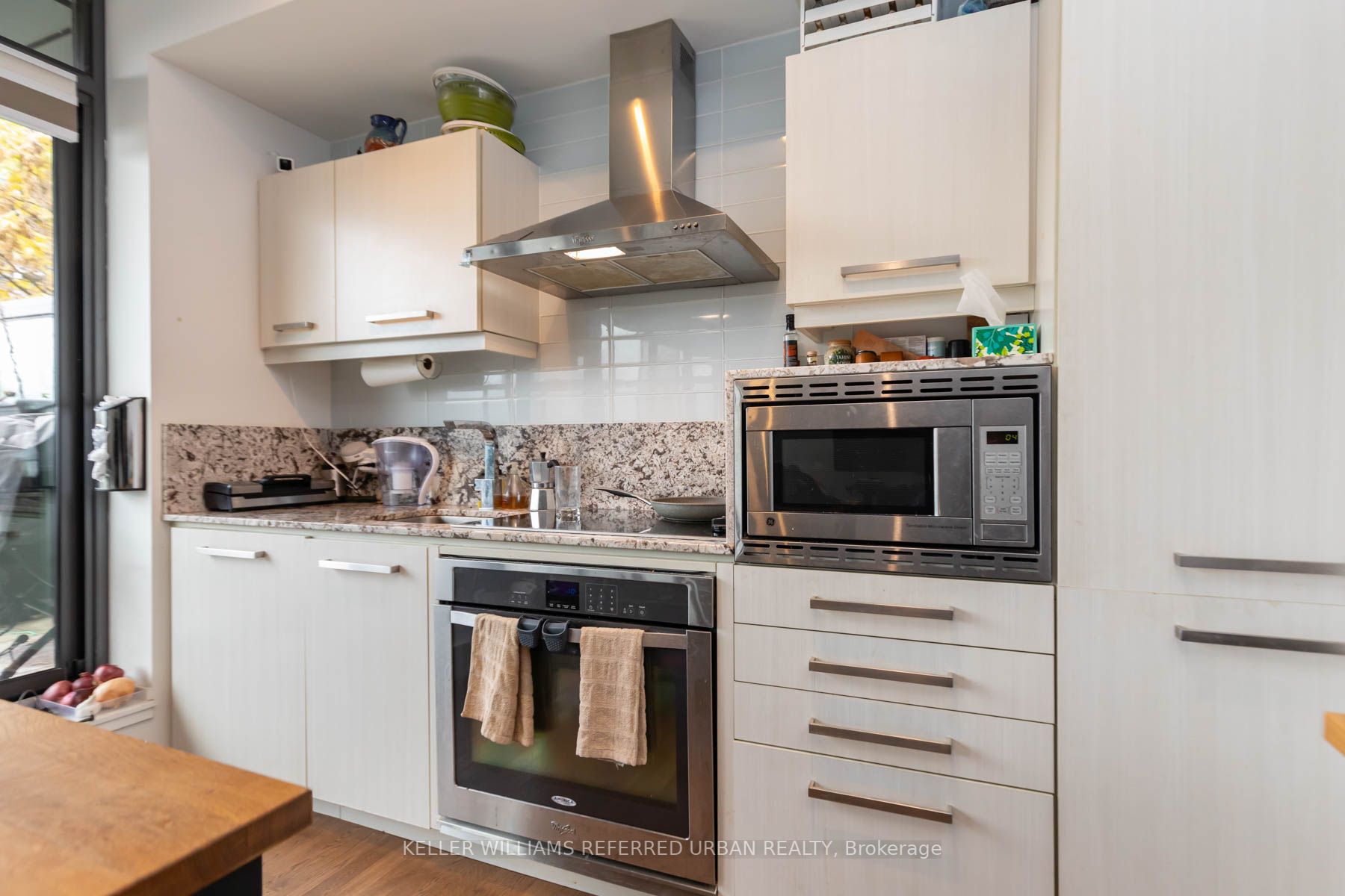 15 Beverley St, #503
