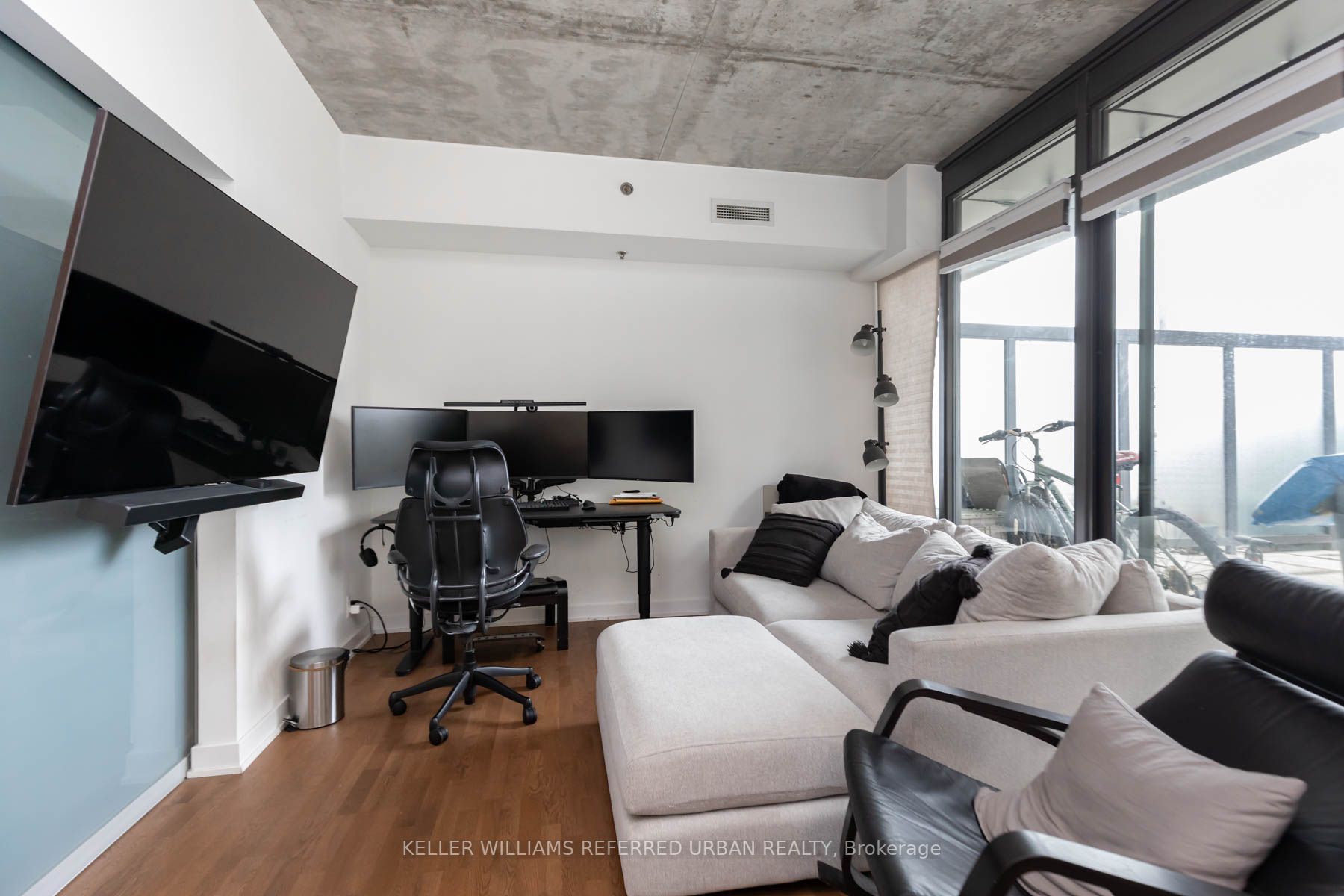 15 Beverley St, #503
