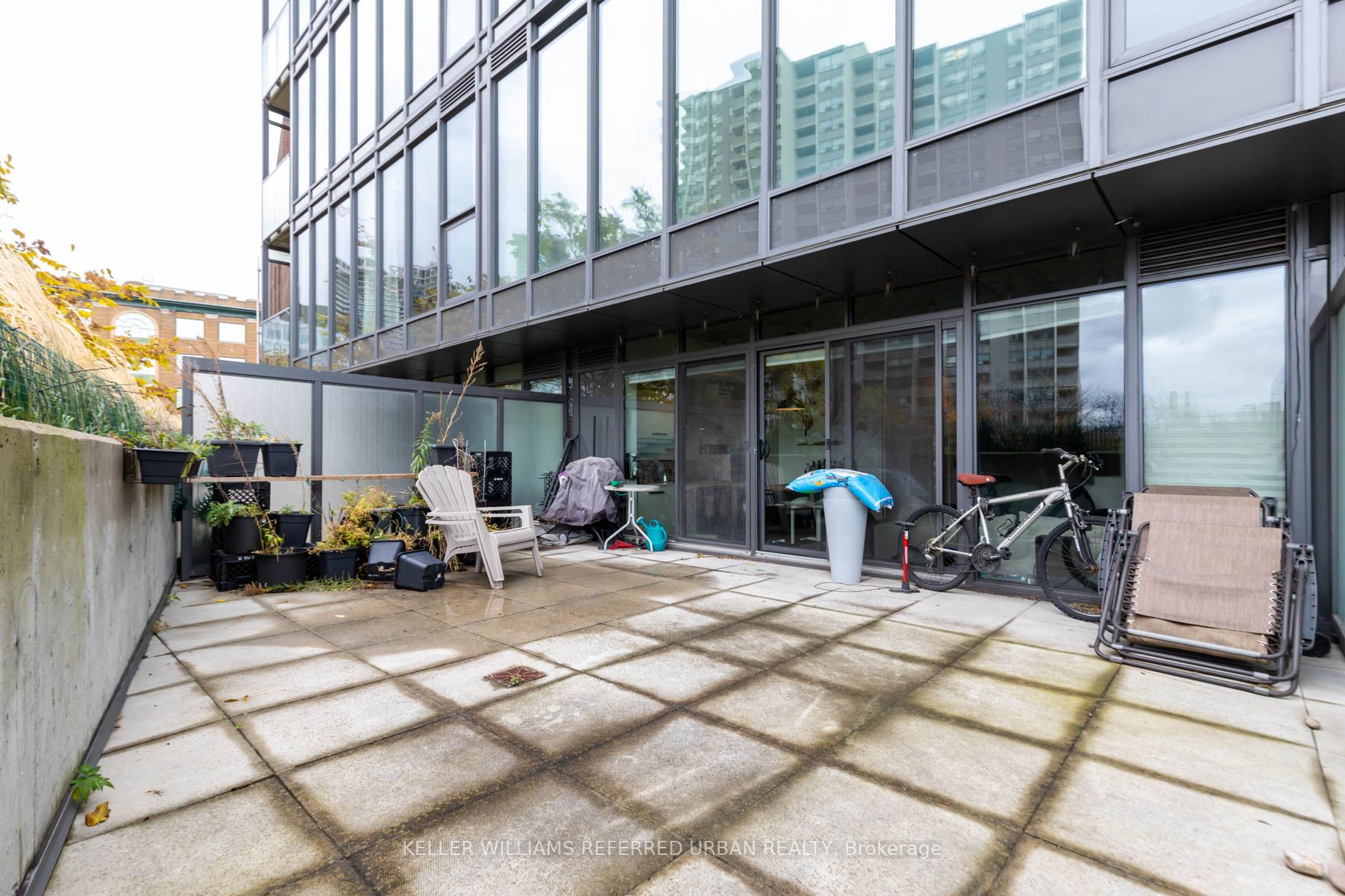 15 Beverley St, #503