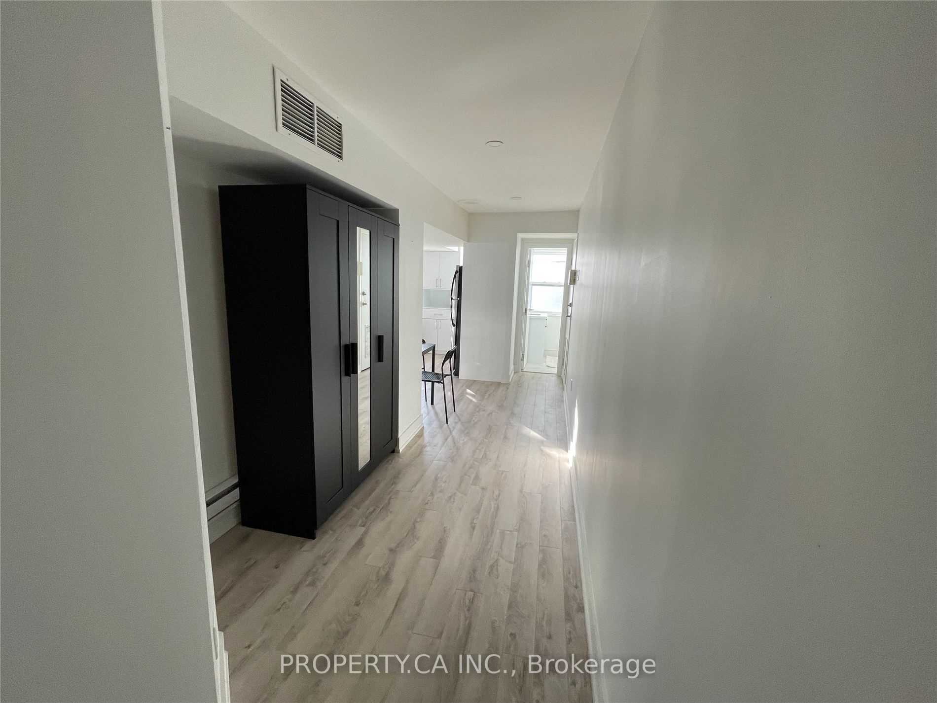 252A Soudan Ave, #1