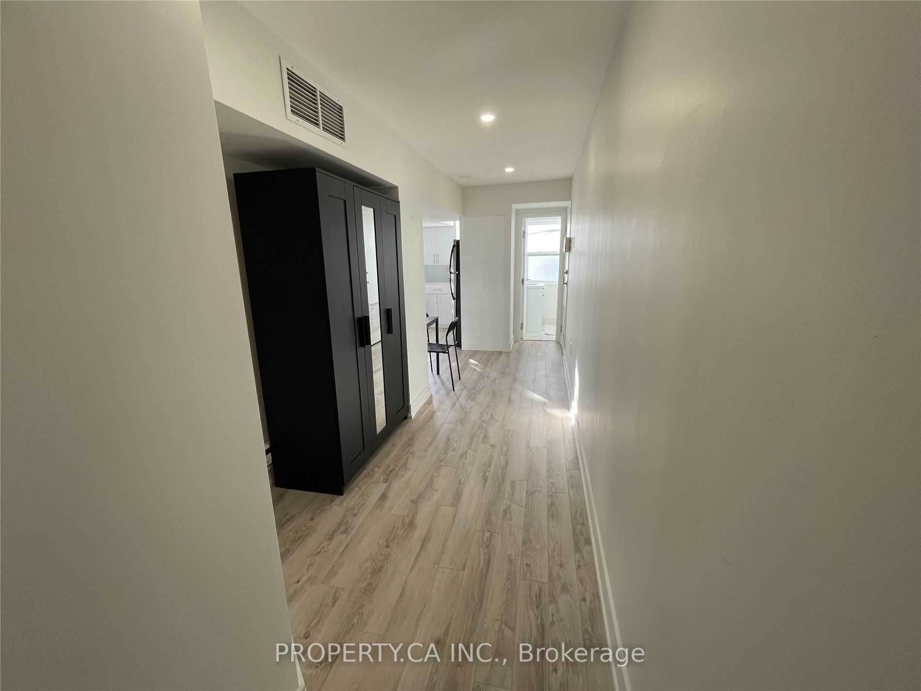 252A Soudan Ave, #1