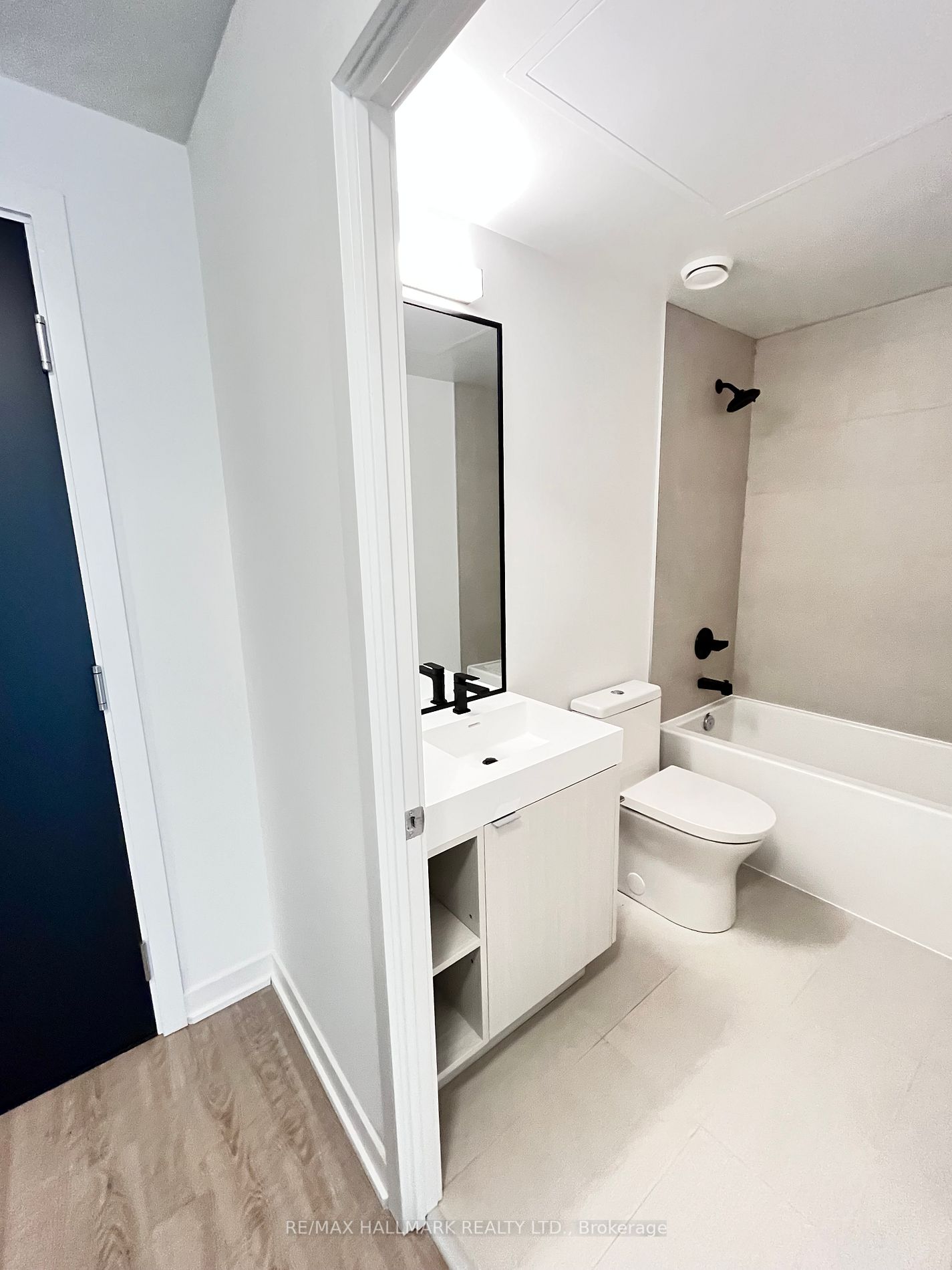 250 Lawrence Ave, #318